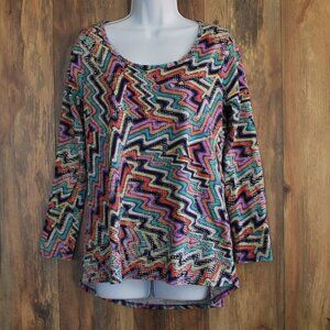 LuLaRoe Women's Lynnae Multi color Zig Zag Pattern Shirt M